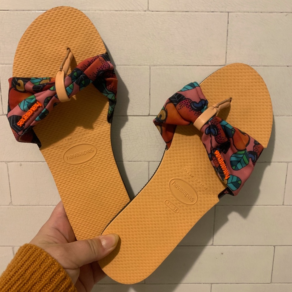 37-38 Havaianas You St. Tropez Flip Flops Like new